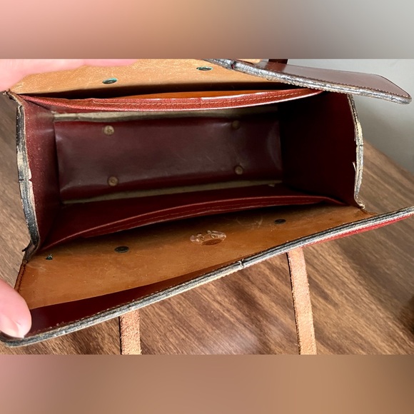 Vintage Etienne Aigner ‘Antic Red’ Leather Turnlock Satchel with Original Tags - Picture 9 of 13